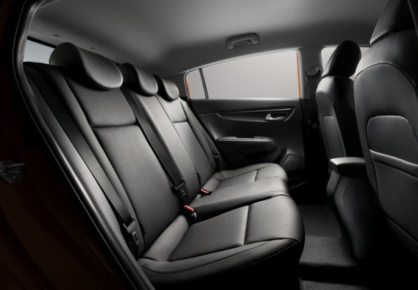 KIA Rio X-Line: гибрид кроссовера и хетчбэка для России - «Новости сети»