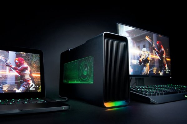 Razer Core v2: внешний бокс с подсветкой Razer Chroma для видеокарты - «Новости сети»