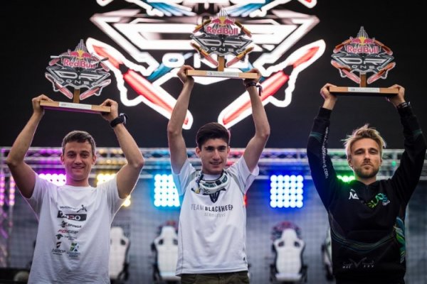 Россиянин занял второе место в гонке дронов Red Bull DR.ONE - «Новости сети» Россиянин занял второе место в гонке дронов Red Bull DR.ONE - «Новости сети»