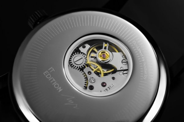 Вдохновлены Apple: в Минске представили механические "IT-часы" | - «Интернет и связь» Вдохновлены Apple: в Минске представили механические "IT-часы" | - «Интернет и связь»