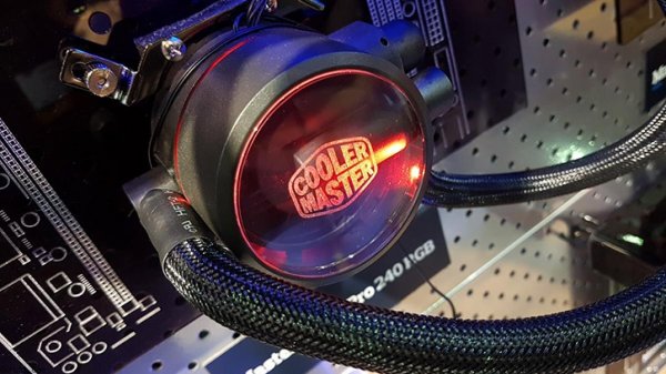 Cooler Master интригует публику эскизом новой СЖО MasterLiquid Maker 240 - «Новости сети»