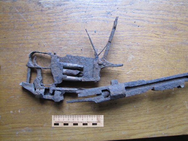 На территории школы под Пружанами нашли крупнокалиберный пулемет и авиационную пушку | - «Интернет и связь» На территории школы под Пружанами нашли крупнокалиберный пулемет и авиационную пушку | - «Интернет и связь»