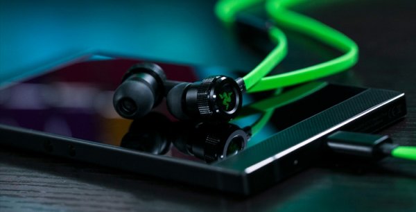 Новые вставные наушники Razer Hammerhead рассчитаны на Razer Phone и iPhone - «Новости сети»