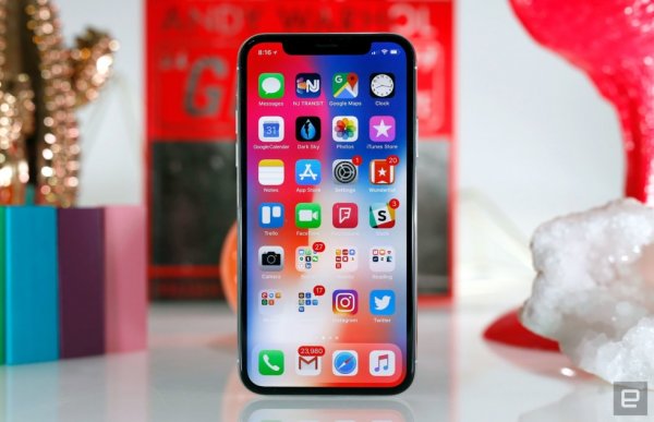 Перекупщики везут iPhone X в Беларусь в первый день продаж: цена доходит до 3000 долларов | - «Интернет и связь»