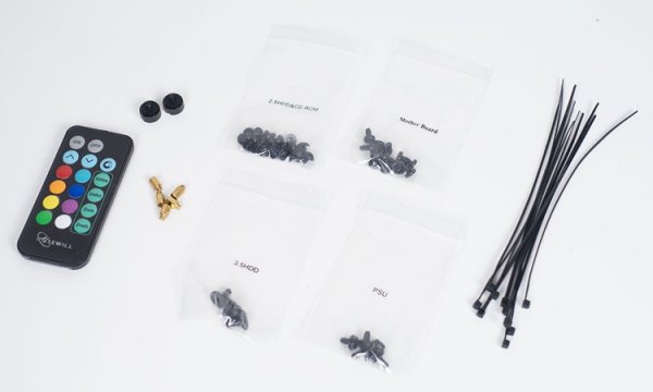 Подсветку вентиляторов корпуса Rosewill Cullinan MX можно изменять при помощи ПДУ - «Новости сети»