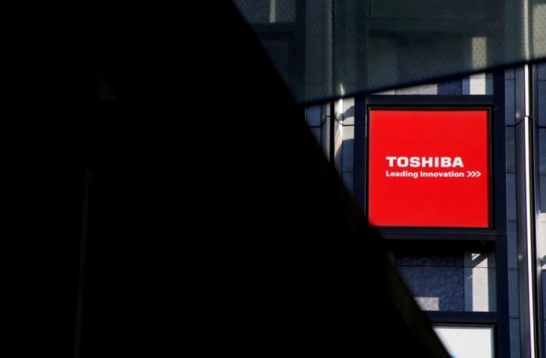 Прибыль Toshiba подскочила на 76 % благодаря чипам - «Новости сети»