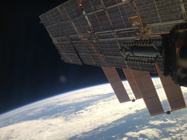 Российские спутники связи получат солнечные панели рекордного размера - «Новости сети»
