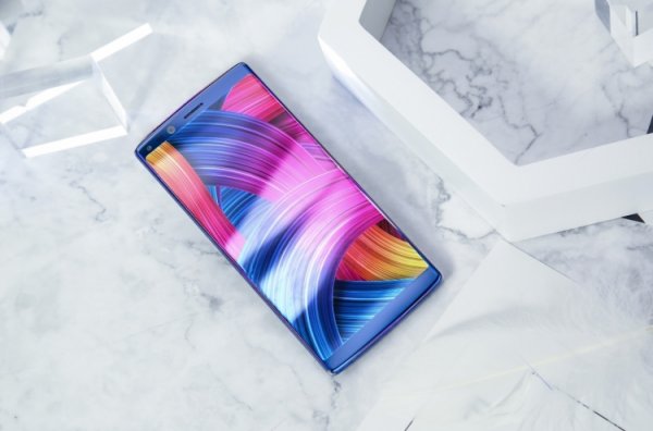 Смартфон Doogee MIX 2 с безрамочным дисплеем, четырьмя камерами и функцией распознавания лиц всего за $200 - «Новости сети»