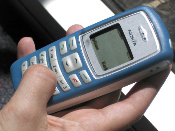 25 лет SMS: операторы рассказали, как белорусы пользуются короткими сообщениями - «Интернет и связь»