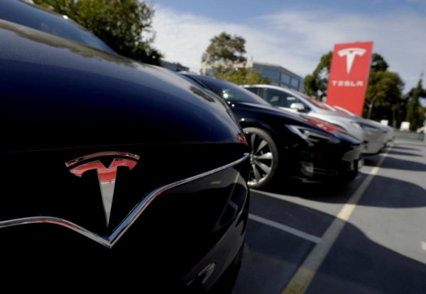 Германия отказалась субсидировать покупку электромобилей Tesla - «Новости сети»