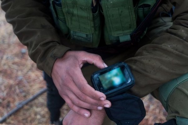 Израильские военные получат "боевые смартфоны" - «Интернет и связь»