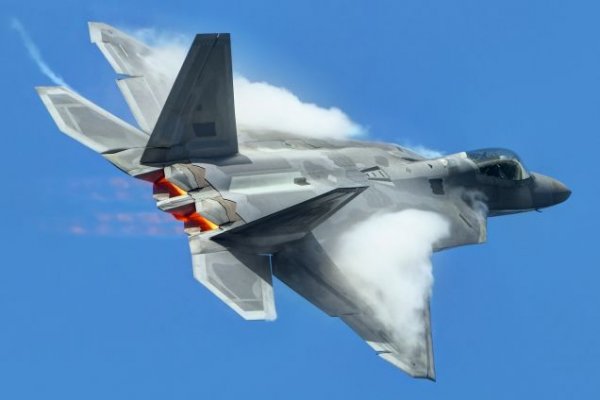 Су-35 против F-22: какие прогнозы дают эксперты - «Интернет и связь»