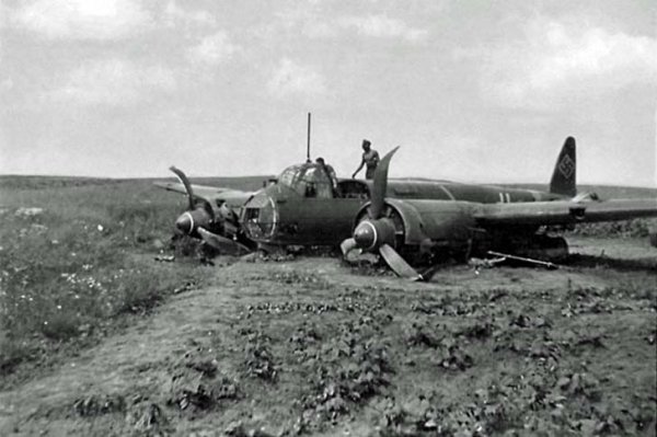 В лесу под Кировском нашли немецкий бомбардировщик - «Интернет и связь»