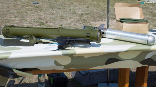 Новый серийный украинский огнемет похож на российский - «Интернет и связь»