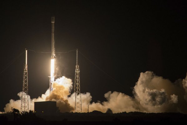 SpaceX запустила ракету с секретным аппаратом Zuma - «Интернет и связь»
