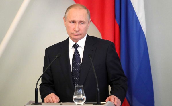 Путин признался, что у него нет смартфона - «Интернет и связь»
