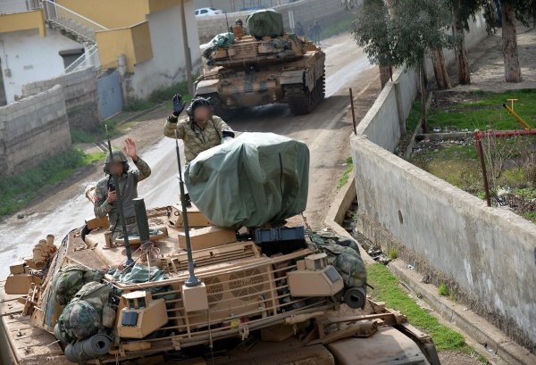 Турция перебросила в Сирию новейшие танки - «Интернет и связь»