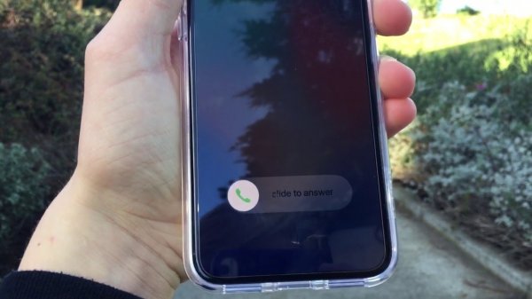 Владельцы некоторых iPhone X не могут ответить на входящие звонки - «Интернет и связь»