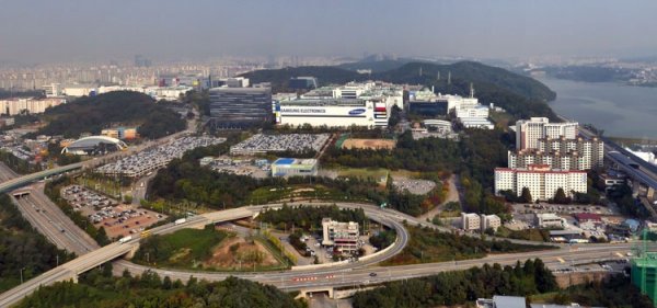 Samsung предложит клиентам производство целого спектра решений на 200-мм пластинах - «Новости сети»
