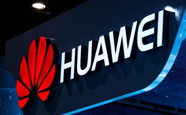 "Слив" года: в Сеть попали характеристики и цены всех смартфонов Huawei за 2018 год - «Интернет и связь»