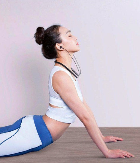 Xiaomi познакомила с беспроводной гарнитурой Mi Collar - «Новости сети»