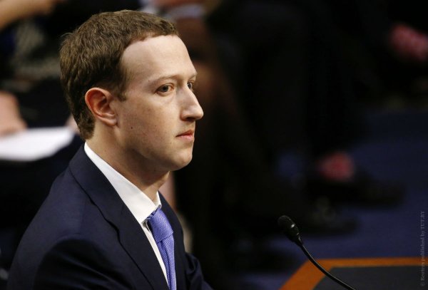 Глава Facebook тратит на охрану и частные самолеты в 9 раз больше, чем зарабатывает - «Интернет и связь»