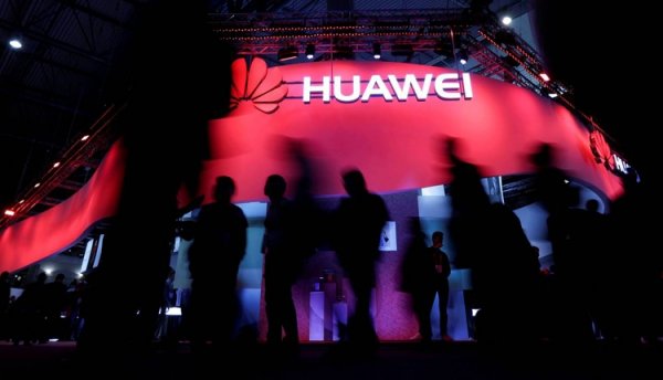 Huawei приписывают намерение выпустить гибкий смартфон до конца года - «Новости сети»