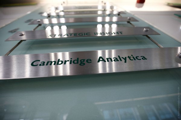 Как проверить, попали ли ваши личные данные к Cambridge Analytica - «Интернет и связь»