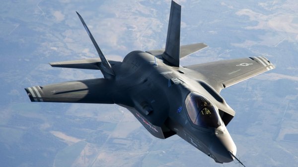 СМИ: у американского истребителя F-35 советские корни - «Интернет и связь»