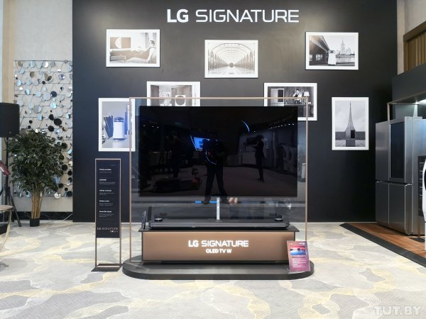 Телевизоры с интеллектом и холодильник с экраном: LG показала в Москве топовые новинки - «Интернет и связь»