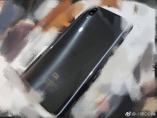 В Сеть попали "живые" фото Xiaomi Mi7 - «Интернет и связь»