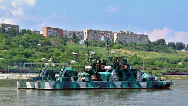 Бронекатера и боевые водолазы: чем Россия защитит Крымский мост - «Интернет и связь»