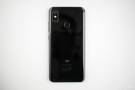 Обзор Xiaomi Mi 8: плюсы и минусы главного смартфона компании 2018 года - «Интернет и связь»