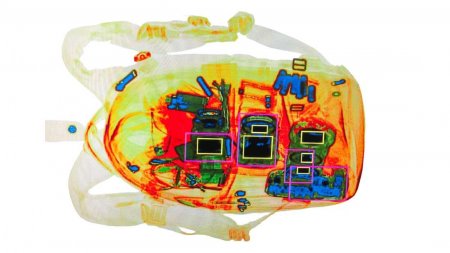 Как одна батарейка в багаже может уничтожить целый самолет - «Интернет и связь»