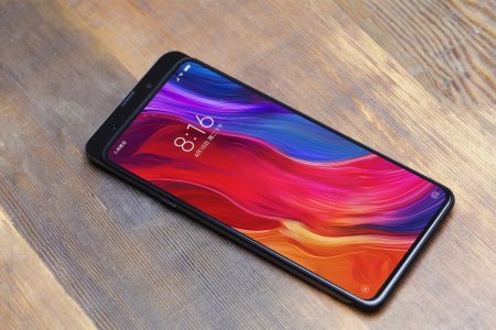 Битва слайдеров: глава Honor показал "магический" Magic 2, президент Xiaomi — Mi MIX 3 - «Интернет и связь»