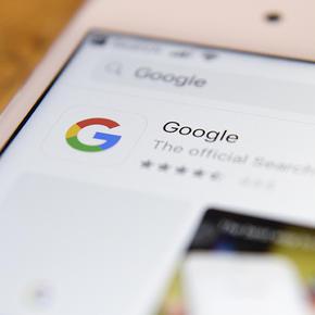 Комиссия Совета Федерации не выявила нарушений закона компанией Google - «Интернет»