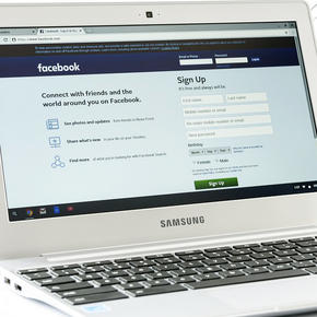 Роскомнадзор направил запрос в Facebook из-за возможной утечки данных российских пользователей - «Интернет»