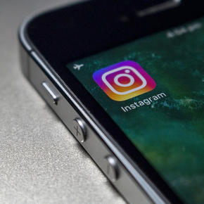 Instagram назвал ошибочным временное восстановление аккаунта Кадырова - «Интернет»