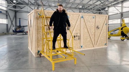 Посылка не из "даркнета" за 3 500 000 рублей  - «Телефоны»
