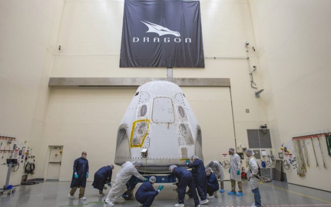 SpaceX Crew Dragon доставлен на космодром для заключительных тестов - «Новости сети»