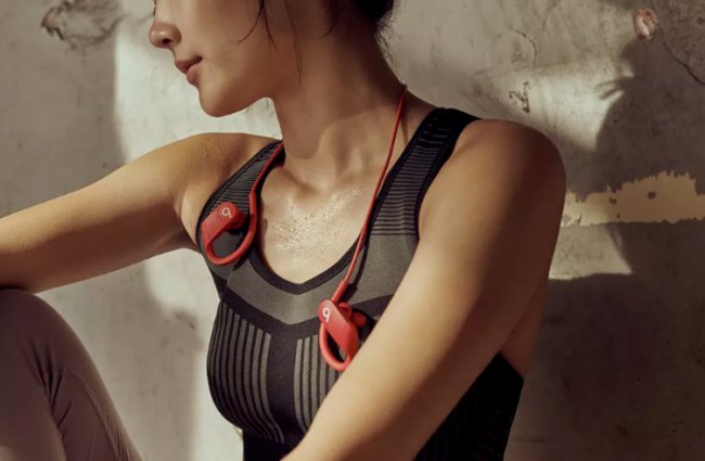 Apple Powerbeats 4: наушники без проводов за $149 - «Новости сети»
