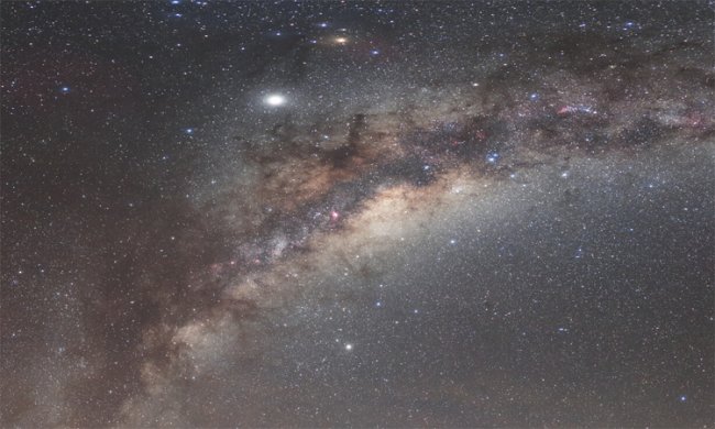 Фото дня: Млечный Путь в районе Чрезвычайно Большого Телескопа - «Новости сети»