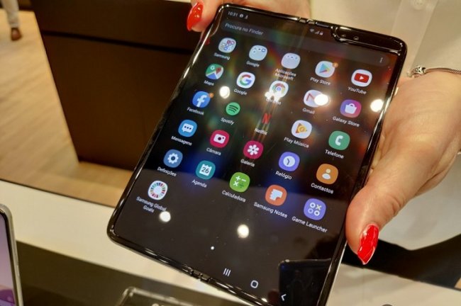 По слухам, Samsung готовит Galaxy Fold Lite: гибкий смартфон всего за $1099 - «Новости сети»