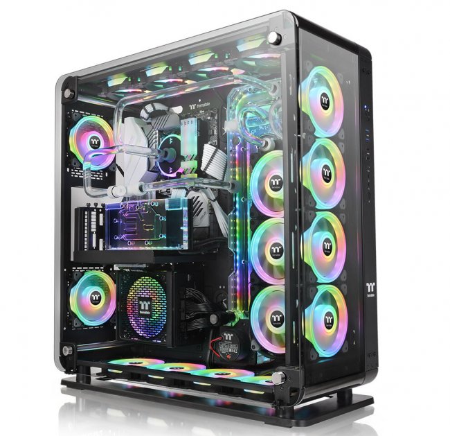 Большой корпус Thermaltake Core P8 Tempered Glass можно повесить на стену - «Новости сети»