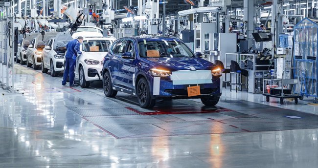Опубликовано фото электрокара BMW iX3: серийное производство стартует в конце лета - «Новости сети»