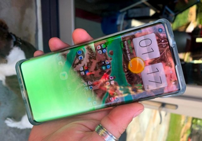 У смартфона Motorola Edge+ стоимостью $1000 наблюдаются серьёзные проблемы с дисплеем - «Новости сети»