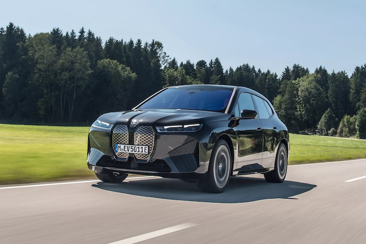 BMW представит в январе электромобиль iX M60 и технологию смены цвета кузова нажатием кнопки - «Новости сети»