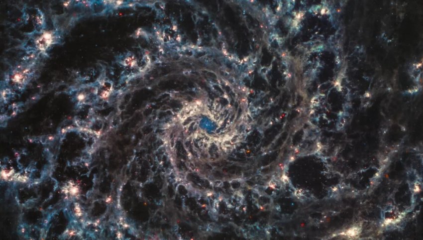 Космический телескоп «Джеймс Уэбб» запечатлел «призрачную» спиральную галактику в созвездии Рыб - «Новости сети»
