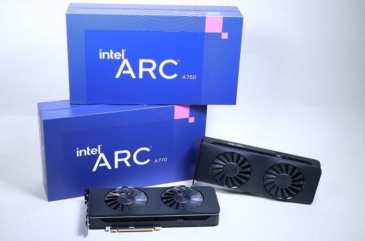 Техноблогеры показали распаковку эталонных версий видеокарт Intel Arc A770 и Arc A750 - «Новости сети»