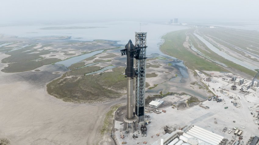 SpaceX Starship полностью собран, но орбитальный тест 10 апреля не состоится - «Новости сети»